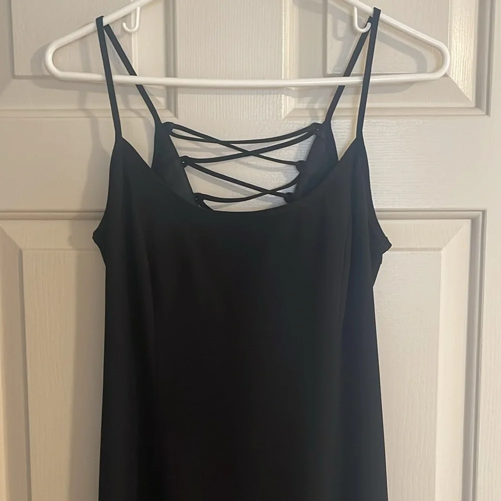 N/A spaghetti straps